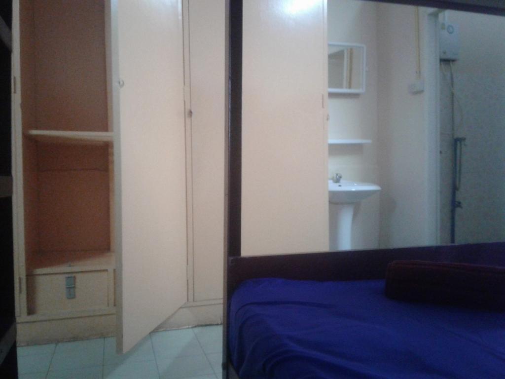 Yaya Guesthouse Bangkok Esterno foto