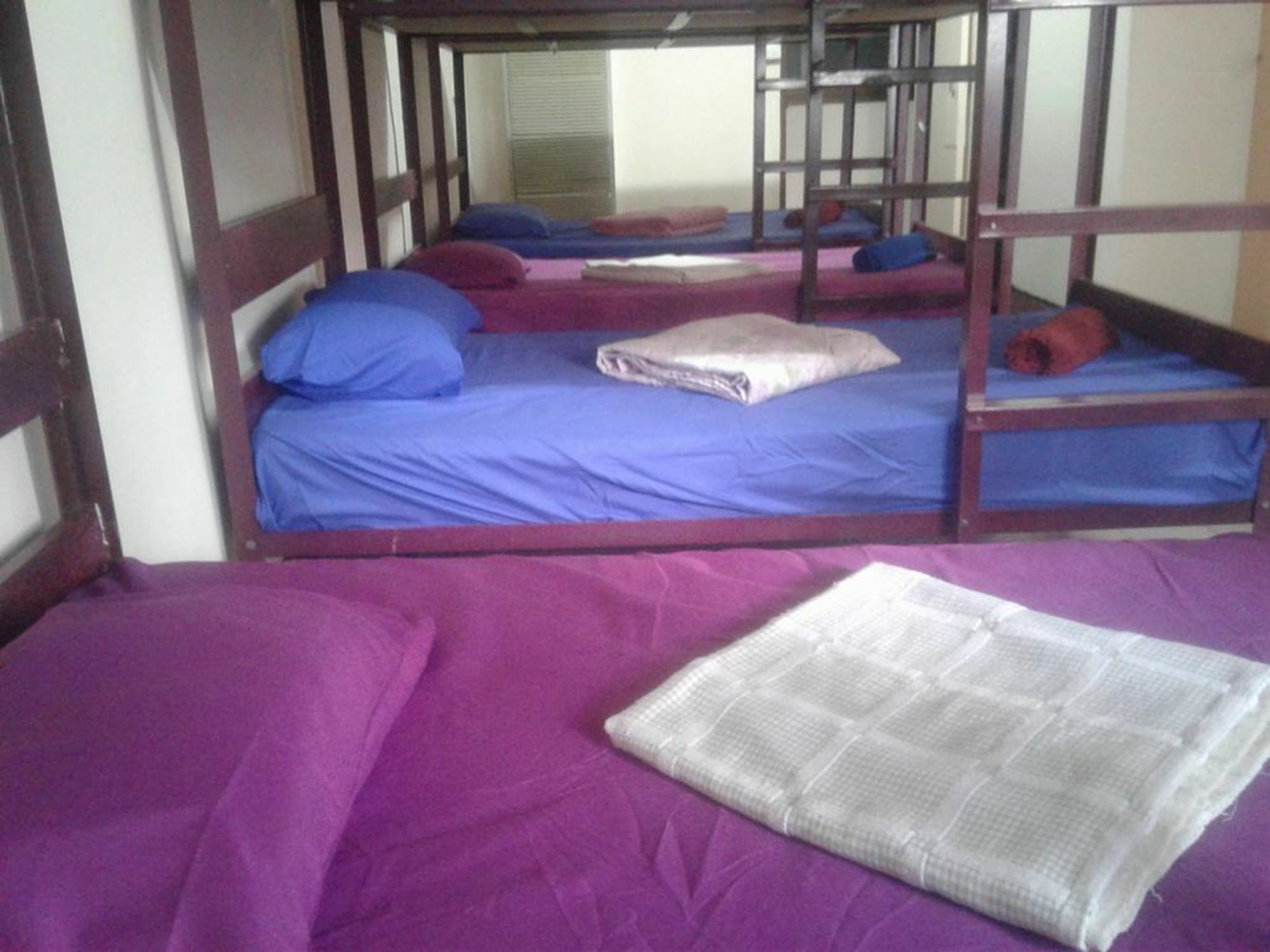 Yaya Guesthouse Bangkok Esterno foto